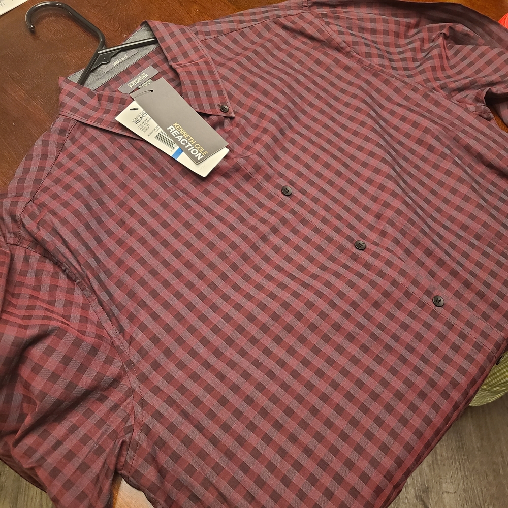 Reaction Kenneth Cole Red and Black Casual Button Down Shirt